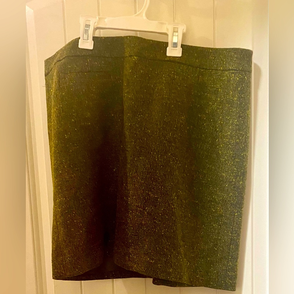 NWT Loft brand boucle skirt